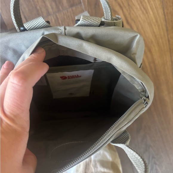 Fjallraven Kanken Mini Backpack Grey - Picture 4 of 4